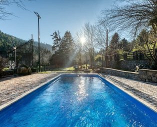 All Seasons Paradise: Διακοπές στο παραμυθένιο σκηνικό του Μαινάλου