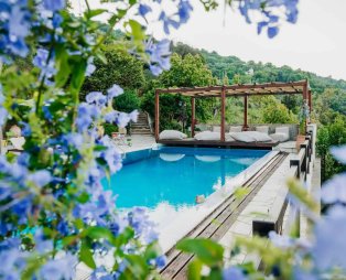 Elysian Luxury Villa: Απόδραση για όλες τις εποχές στην Τσαγκαράδα