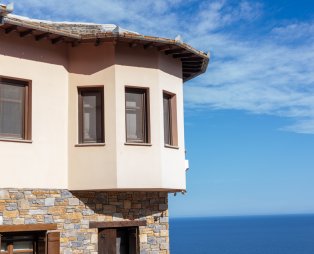 Elysian Luxury Villa: Απόδραση για όλες τις εποχές στην Τσαγκαράδα