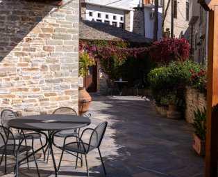 Ξενώνας των Χρωμάτων: Ένα κόσμημα φιλοξενίας στον Λαύκο Πηλίου