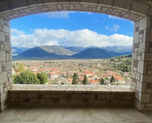 Αρχοντικό Γκιντώνη: Μια ζεστή απόδραση στο Λεβίδι Αρκαδίας