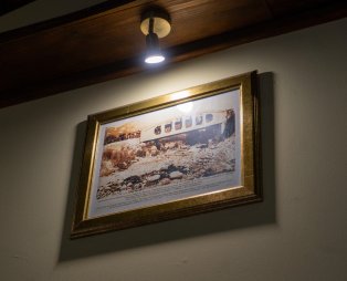 Ταβέρνα Μουτζούρης: Ένα γαστρονομικό ταξίδι δίπλα στο θρυλικό τρενάκι του Πηλίου στα Άνω Λεχώνια