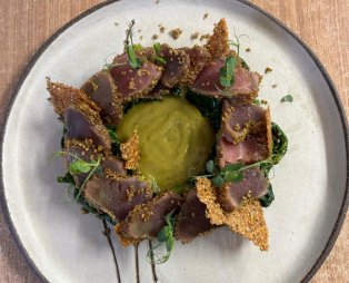 Skala: Το εστιατόριο που ανεβάζει τον γευστικό πήχη στην Αράχωβα