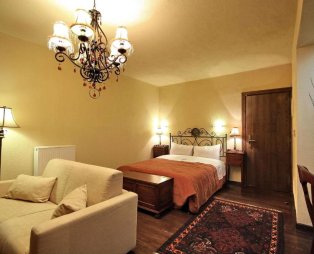 Aiora Suites: Ένα φιλόξενο καταφύγιο χαλάρωσης στη φύση της Αρκαδίας