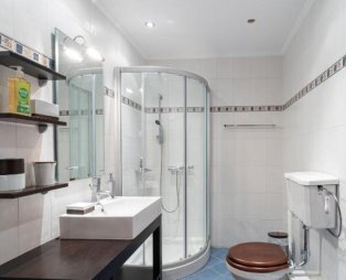 The Foxes: Ένα καταφύγιο στην καρδιά του ελατοδάσους στο Μεγάλο Χωριό Ευρυτανίας