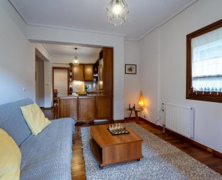 The Foxes: Ένα καταφύγιο στην καρδιά του ελατοδάσους στο Μεγάλο Χωριό Ευρυτανίας