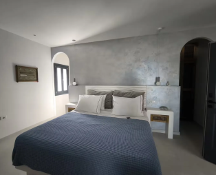 Exo Santorini: Πολυτελής διαμονή στην αυθεντική πλευρά της Σαντορίνης