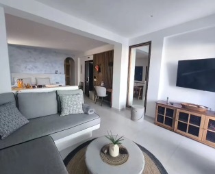 Exo Santorini: Πολυτελής διαμονή στην αυθεντική πλευρά της Σαντορίνης