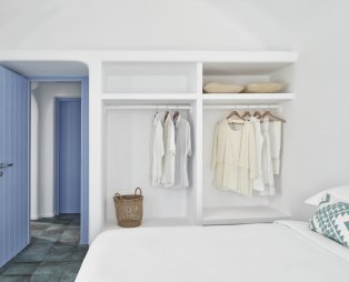 Villa Rodakes: Εμπειρία κυκλαδίτικης πολυτέλειας στη Σαντορίνη