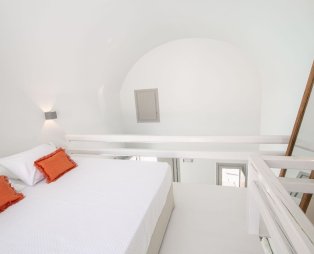 Thimari Lodge: Η κυκλαδίτικη αρχιτεκτονική συναντά τη σύγχρονη ματιά στη Σαντορίνη