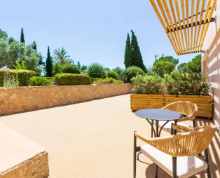 180° South Seaside Hotel: Πολυτελής διαμονή στην ακτογραμμή της Ερμιονίδας