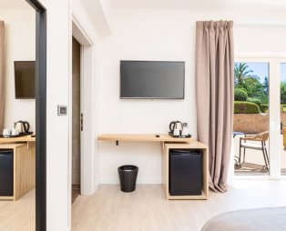 180° South Seaside Hotel: Πολυτελής διαμονή στην ακτογραμμή της Ερμιονίδας