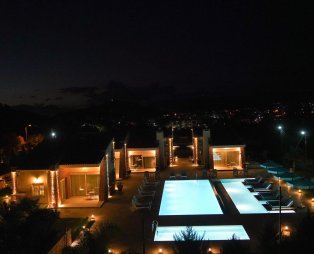 99 Luxury Exotic Villas: Φιλοξενία υψηλών προδιαγραφών στο Ναύπλιο