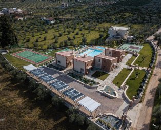 99 Luxury Exotic Villas: Φιλοξενία υψηλών προδιαγραφών στο Ναύπλιο