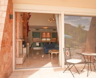 99 Luxury Exotic Villas: Φιλοξενία υψηλών προδιαγραφών στο Ναύπλιο