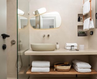 Chora Kythnos Suites: Πολυτελής διαμονή στην καρδιά της Κύθνου