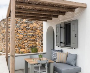 Chora Kythnos Suites: Πολυτελής διαμονή στην καρδιά της Κύθνου