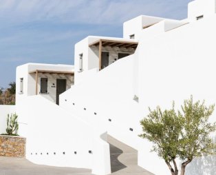 Chora Kythnos Suites: Πολυτελής διαμονή στην καρδιά της Κύθνου
