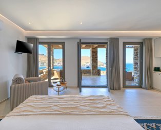 Κέως by the sea: Διακοπές στην Κέα με θέα το μοναδικό μπλε του Αιγαίου