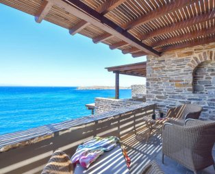 Κέως by the sea: Διακοπές στην Κέα με θέα το μοναδικό μπλε του Αιγαίου