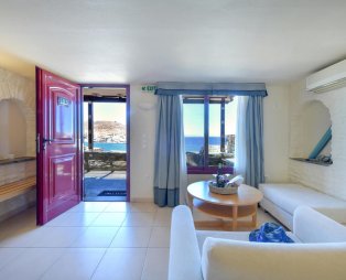 Κέως by the sea: Διακοπές στην Κέα με θέα το μοναδικό μπλε του Αιγαίου