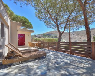 Κέως by the sea: Διακοπές στην Κέα με θέα το μοναδικό μπλε του Αιγαίου