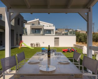 Phyllion: Η απόλυτη εμπειρία κρητικής φιλοξενίας στο Ηράκλειο