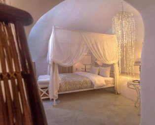 Rock Villas Complex: Ιδιωτικό πολυτελές καταφύγιο στο Εμπορείο της Σαντορίνης