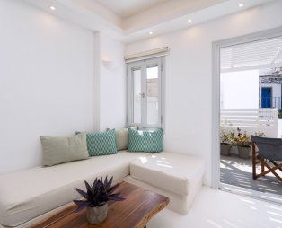 Santorita Suites: Αυθεντική εμπειρία φιλοξενίας στο Ακρωτήρι Σαντορίνης