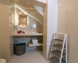 Santorita Suites: Αυθεντική εμπειρία φιλοξενίας στο Ακρωτήρι Σαντορίνης