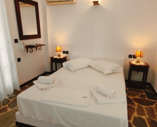 Villa Elena Kythnos: Ήρεμες διακοπές στην Κύθνο μέσα στο απέραντο γαλάζιο