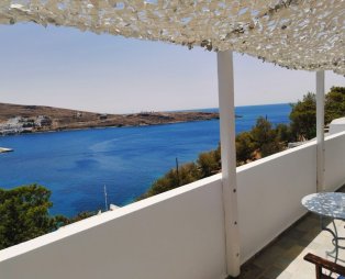 Villa Elena Kythnos: Ήρεμες διακοπές στην Κύθνο μέσα στο απέραντο γαλάζιο