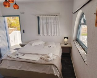 Villa Elena Kythnos: Ήρεμες διακοπές στην Κύθνο μέσα στο απέραντο γαλάζιο