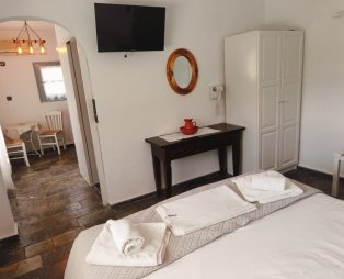 Villa Elena Kythnos: Ήρεμες διακοπές στην Κύθνο μέσα στο απέραντο γαλάζιο