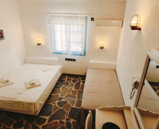 Villa Elena Kythnos: Ήρεμες διακοπές στην Κύθνο μέσα στο απέραντο γαλάζιο