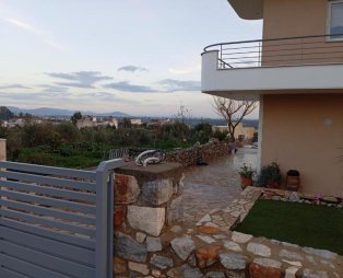 Afanias Lakonia Luxury Apartment: Ζεστή φιλοξενία στη Σκάλα Λακωνίας