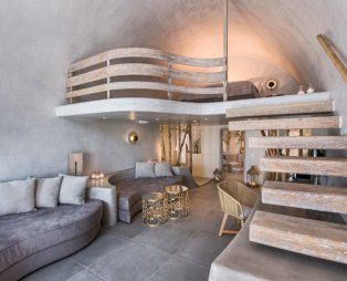 Athina Luxury Suites: Ζήστε την πολυτέλεια στη Σαντορίνη