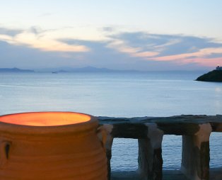 Κέως by the sea: Διακοπές στην Κέα με θέα το μοναδικό μπλε του Αιγαίου