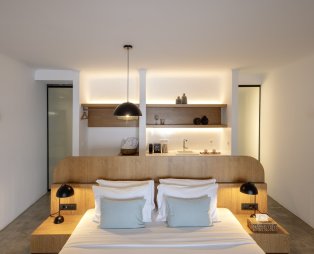 Melidonia Suites: Μια ήσυχη όαση χαλάρωσης στη Σαντορίνη