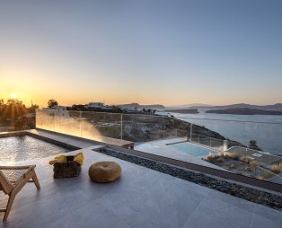 Melidonia Suites: Μια ήσυχη όαση χαλάρωσης στη Σαντορίνη