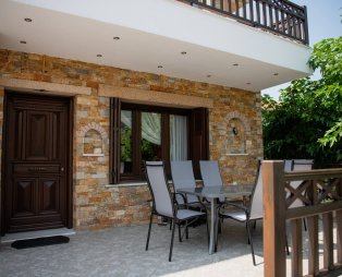 Villa Valentina: Διακοπές με άνεση και πολυτέλεια στα Καλά Νερά Πηλίου