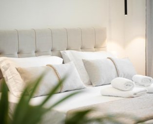 Apademia: Απολαύστε την πραγματική φιλοξενία στη Σκύρο