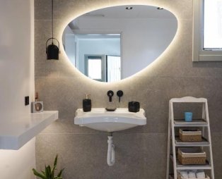 Apademia: Απολαύστε την πραγματική φιλοξενία στη Σκύρο