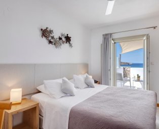 Calma Boutique Hotel: Ένα ήρεμο καταφύγιο στις Αγκαθωπές Σύρου