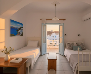 Lume D’oro Syros: Απόδραση με θέα το μαγευτικό ηλιοβασίλεμα του Αιγαίου