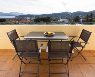 Nostalgia Seaview House: Απόδραση με θέα στην Ανάβυσσο