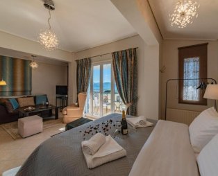 Nostalgia Seaview House: Απόδραση με θέα στην Ανάβυσσο