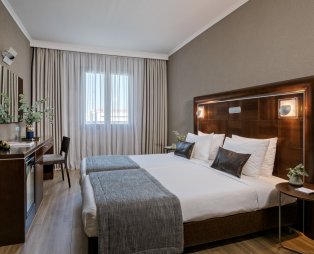 Porto Palace Hotel Thessaloniki: Διαμονή 5 αστέρων σε ένα ιστορικό κτίριο της πόλης