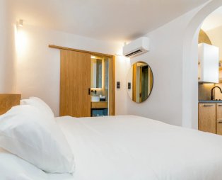 Skepi Town Houses: Μια αυθεντική εμπειρία διαμονής στη Μύκονο