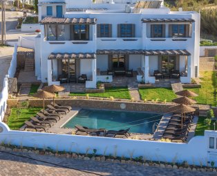 Skyros Trias: Ένας παράδεισος ηρεμίας στη Σκύρο